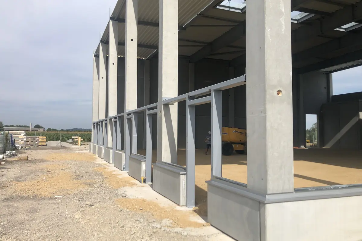 Räderhotel und Parkdeck Göndle