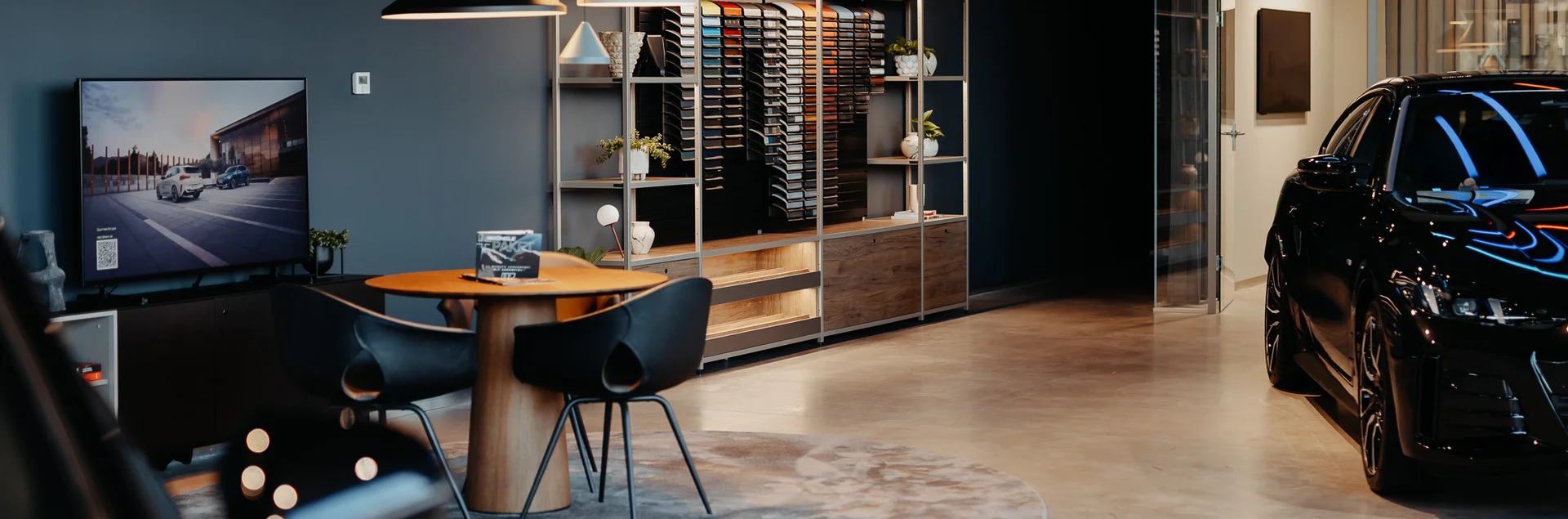 Neubau / Schauraum / Bürogebäude