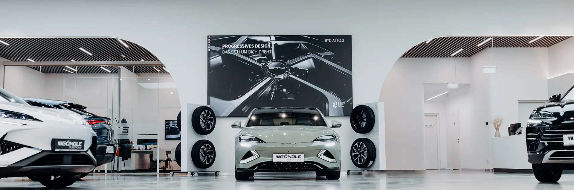 Neubau / Schauraum / Elektroautowerkstatt