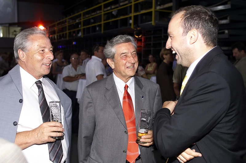 Besprechung Pastainer ATC