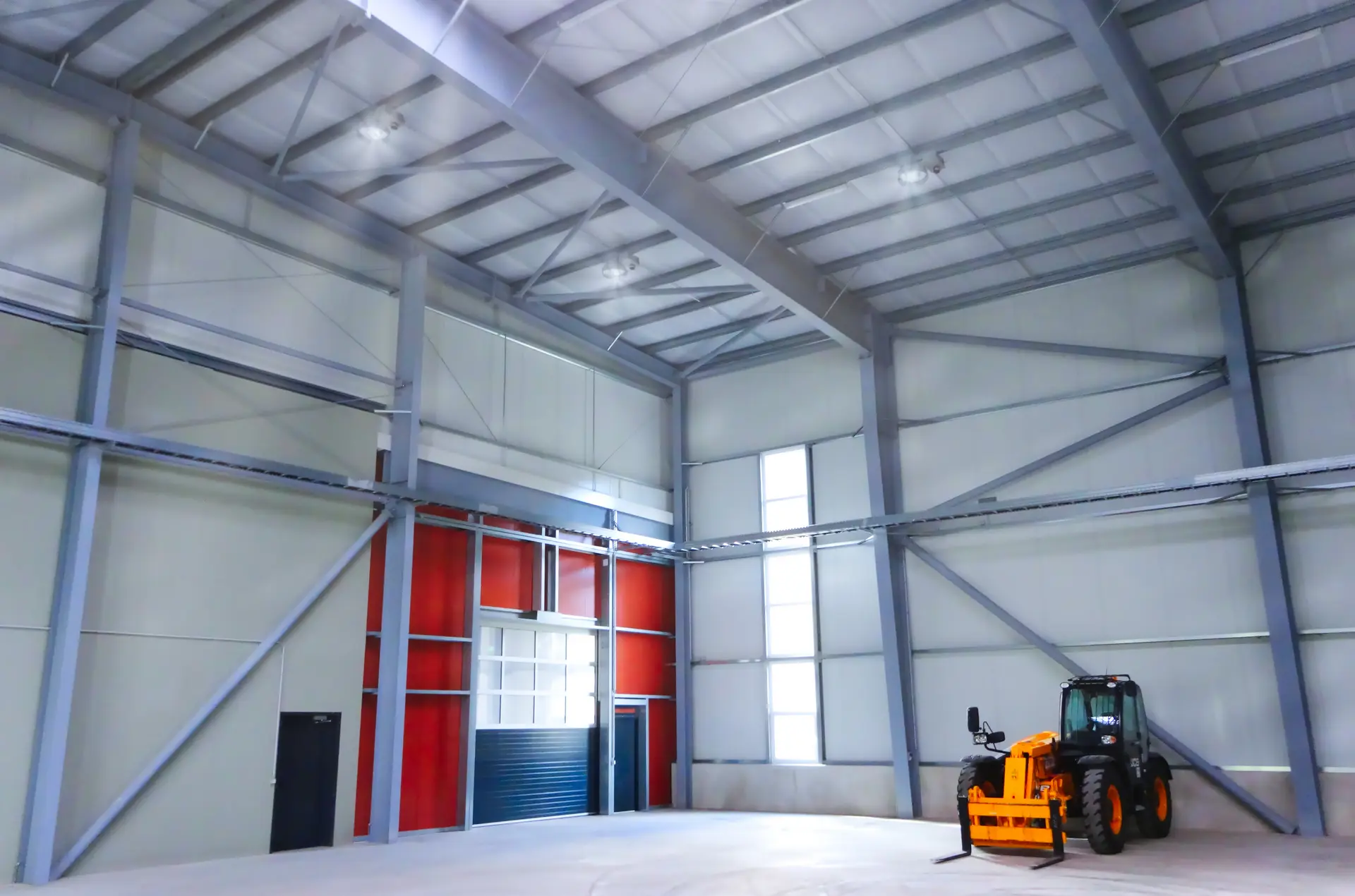 Neubau / Produktionshalle / Bürogebäude