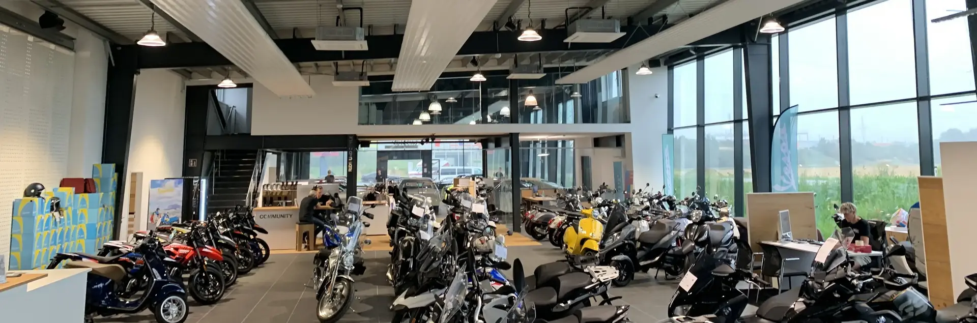 Neubau  / Ausstellungshalle / Werkstatt