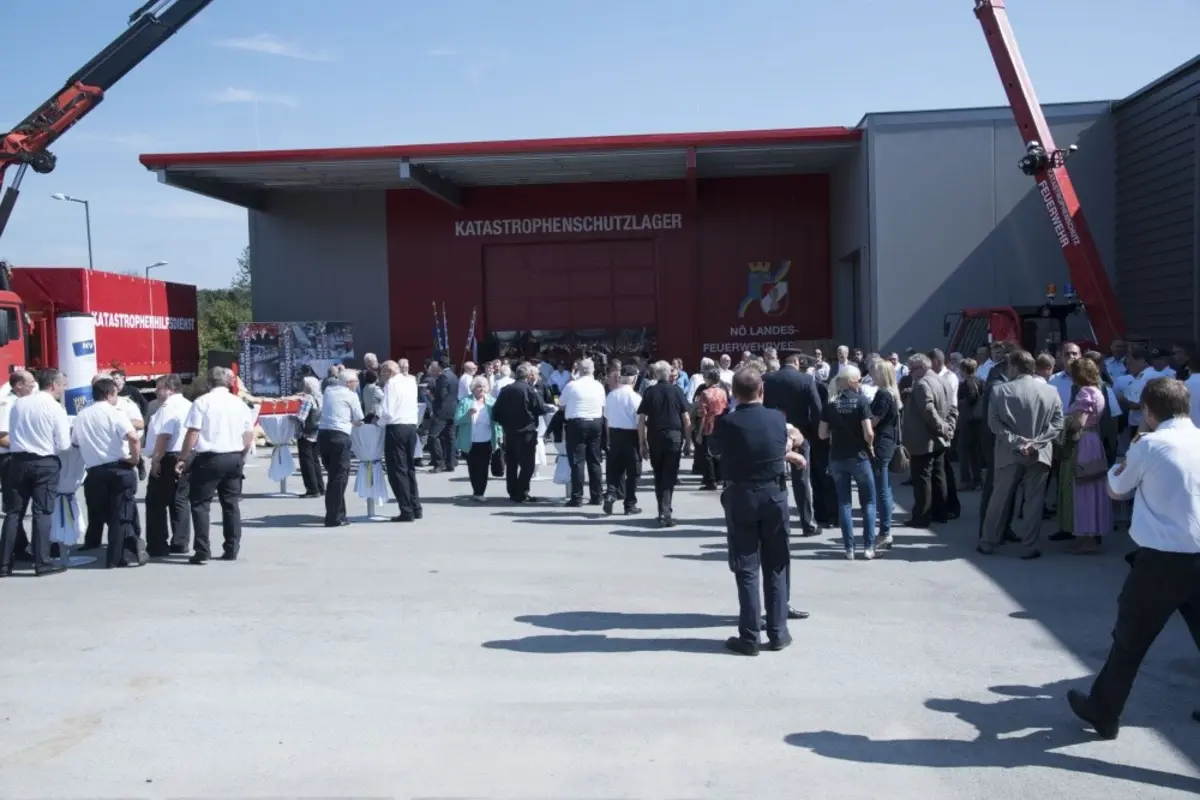 KAT Halle Tulln - Eröffnung mit Landeshauptmann Dr. Erwin Pröll