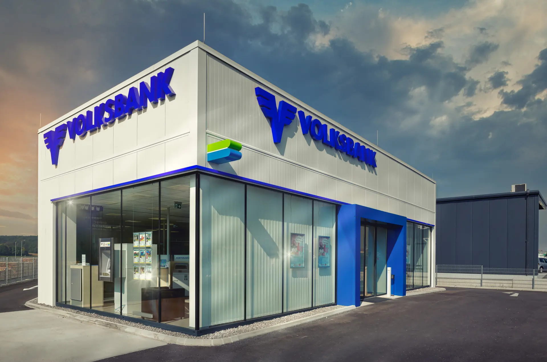 Neubau / Betriebsgebäude