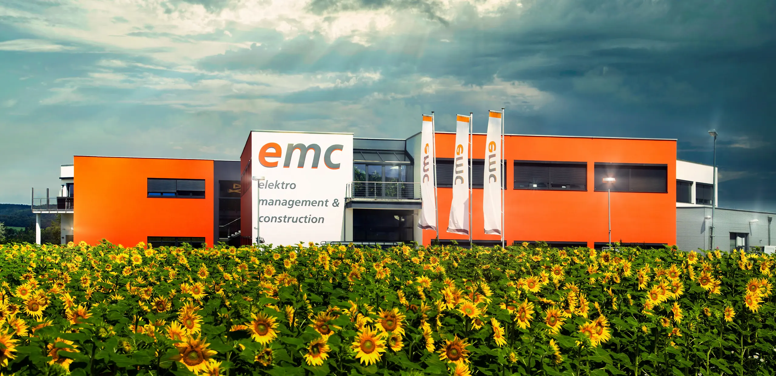 emc / elektromanagement & construction