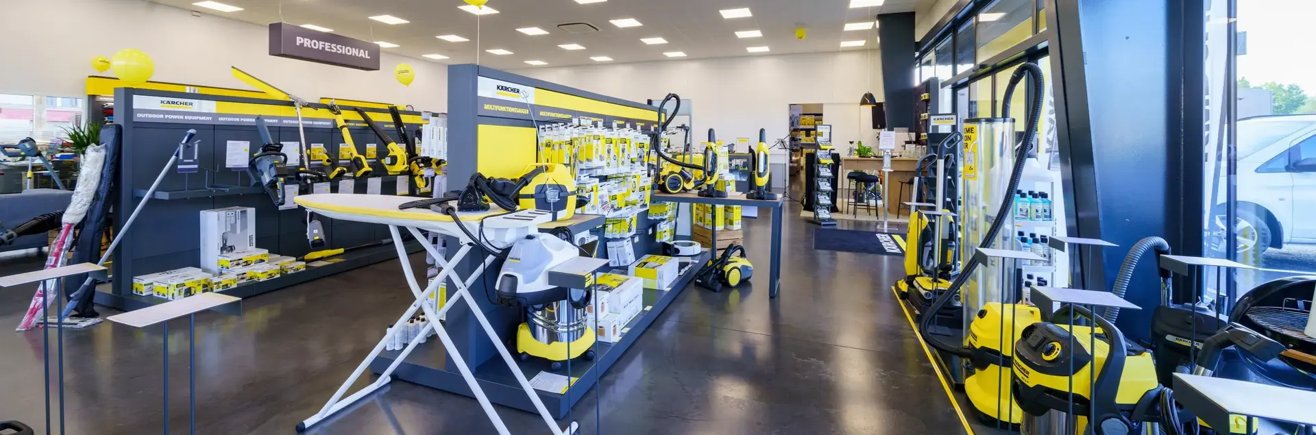 Neubau / Verkaufshalle / Büros / Werkstätte