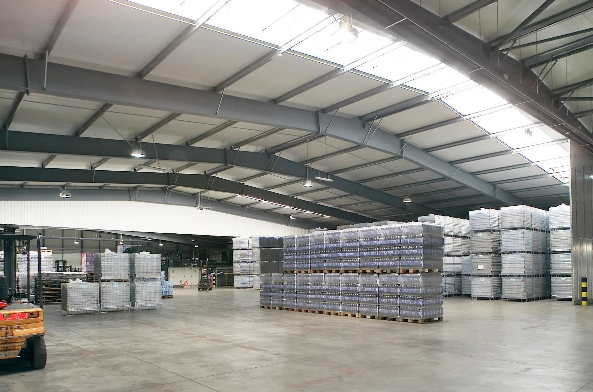 Neubau / Palettierungs-, Technik-, Lagerhalle / Werkstätte / Büros