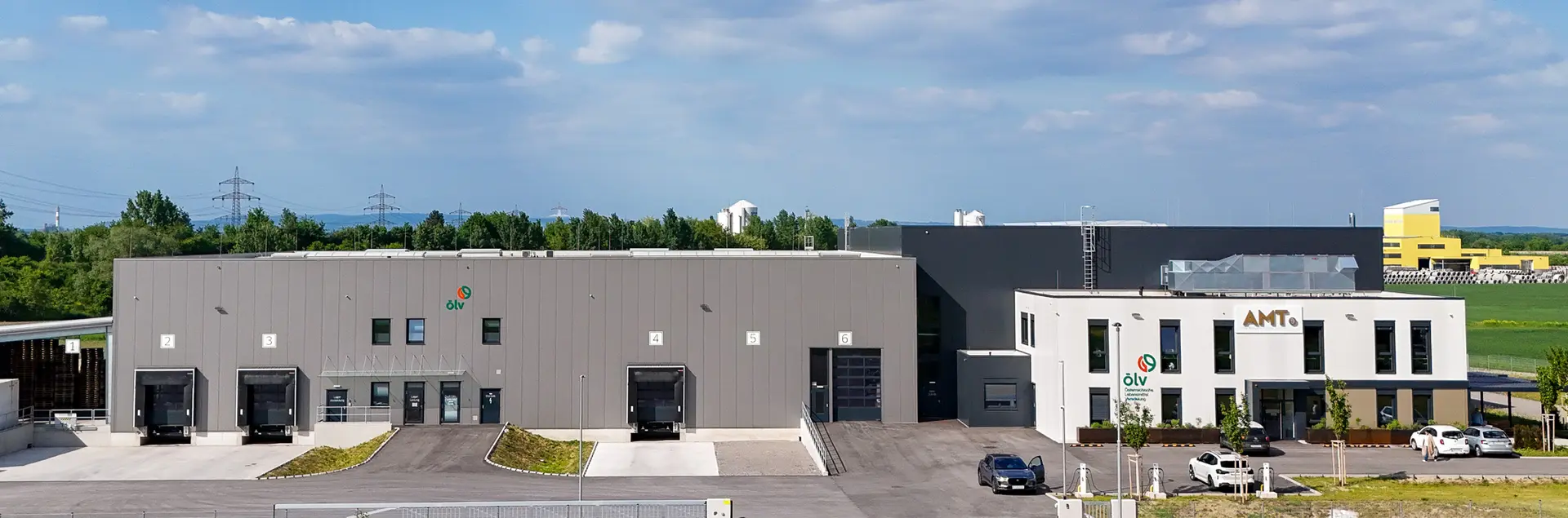 Neubau / Produktions- & Lagerhalle / Bürogebäude