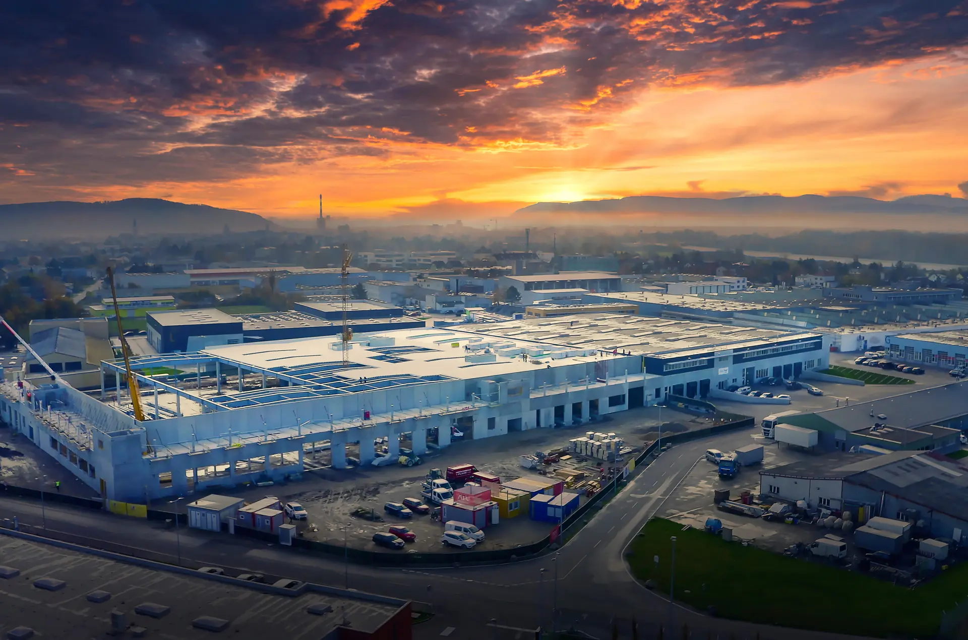 Neubau / Lagerhalle / Büroflächen