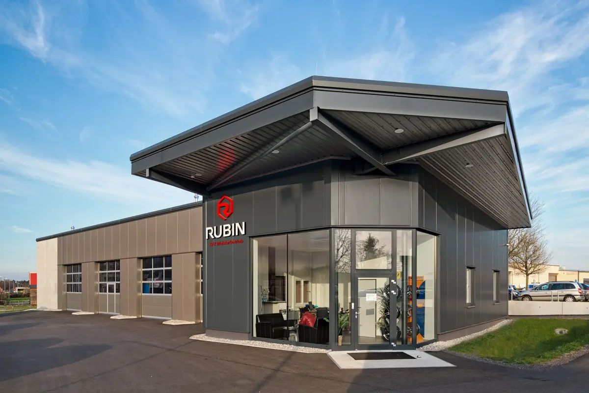 Rubin außen