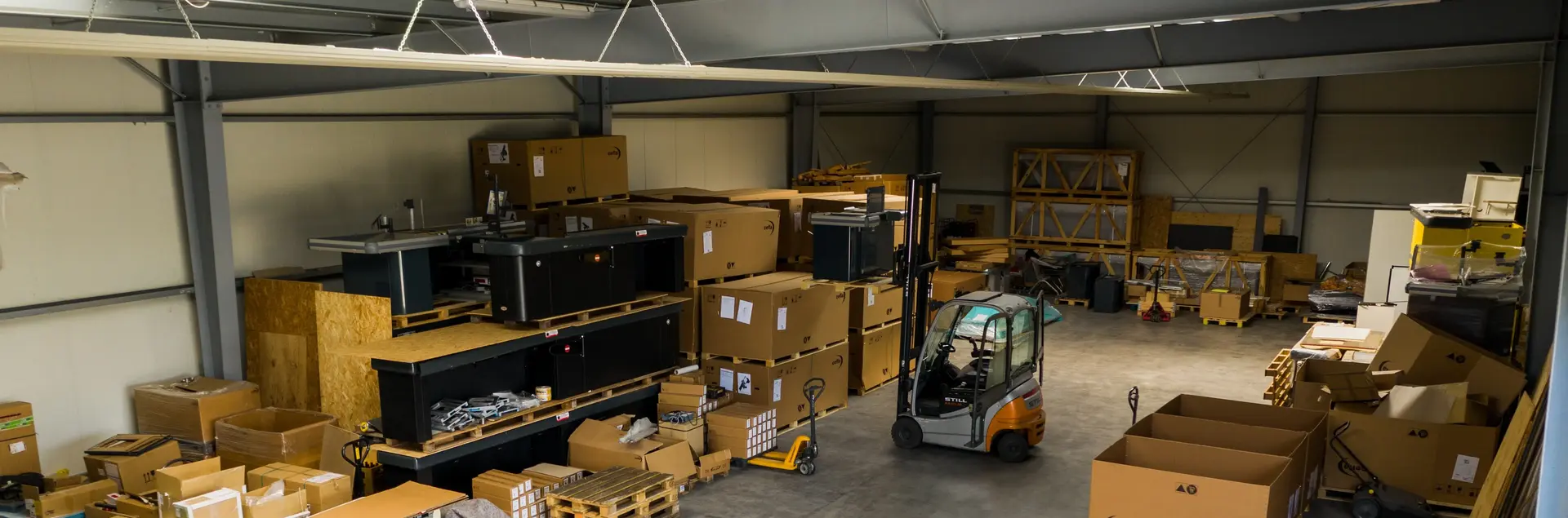 Neubau / Bürogebäude / Lagerhalle