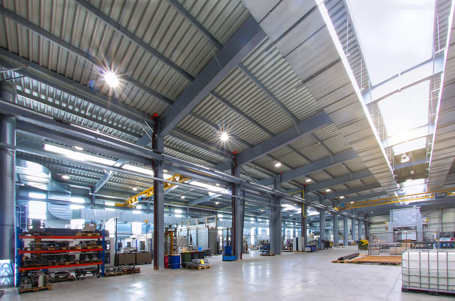 Neubau / Produktionshalle / Logistikhalle / Büros